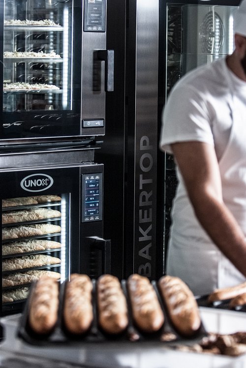 School Kitchen Bakery with UNOX Baketop.