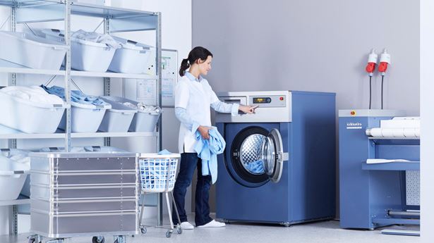 commercial laundry washers